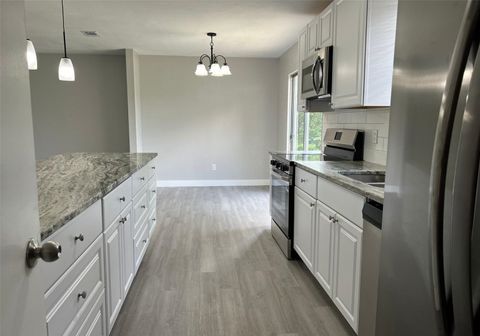 Tiny photo for 2708 S Sandalwood Drive, Tallahassee, FL 32305 (MLS # 391503)