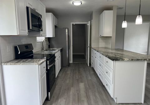 Tiny photo for 2708 S Sandalwood Drive, Tallahassee, FL 32305 (MLS # 391503)