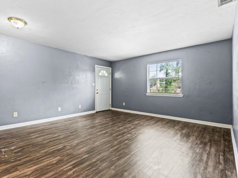 Tiny photo for 502 Mckeithan St St #4A, Tallahassee, FL 32304 (MLS # 377575)