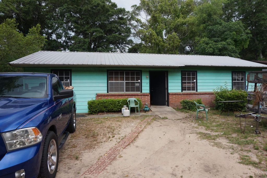 Photo of 3518 SUNNYSIDE Drive, Tallahassee, FL 32305 (MLS # 399048)