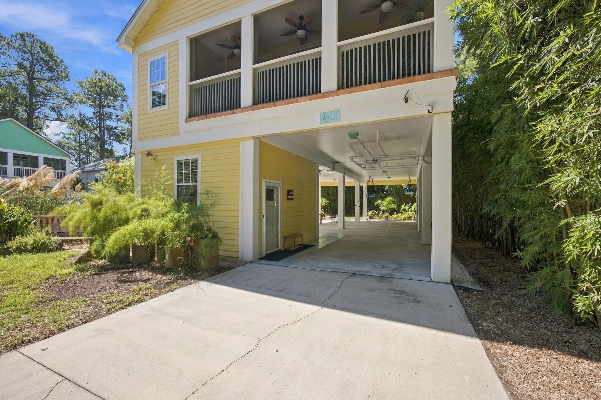 10 Hidden Springs Drive