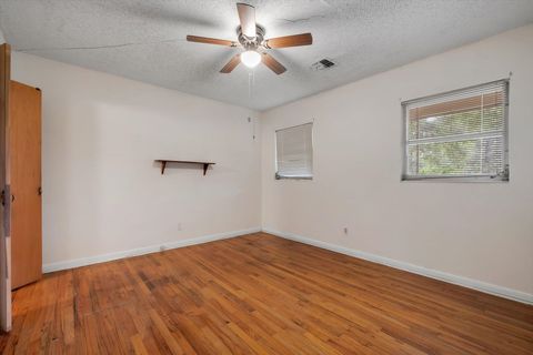 Tiny photo for 302 Birch Lane, Tallahassee, FL 32301 (MLS # 399420)