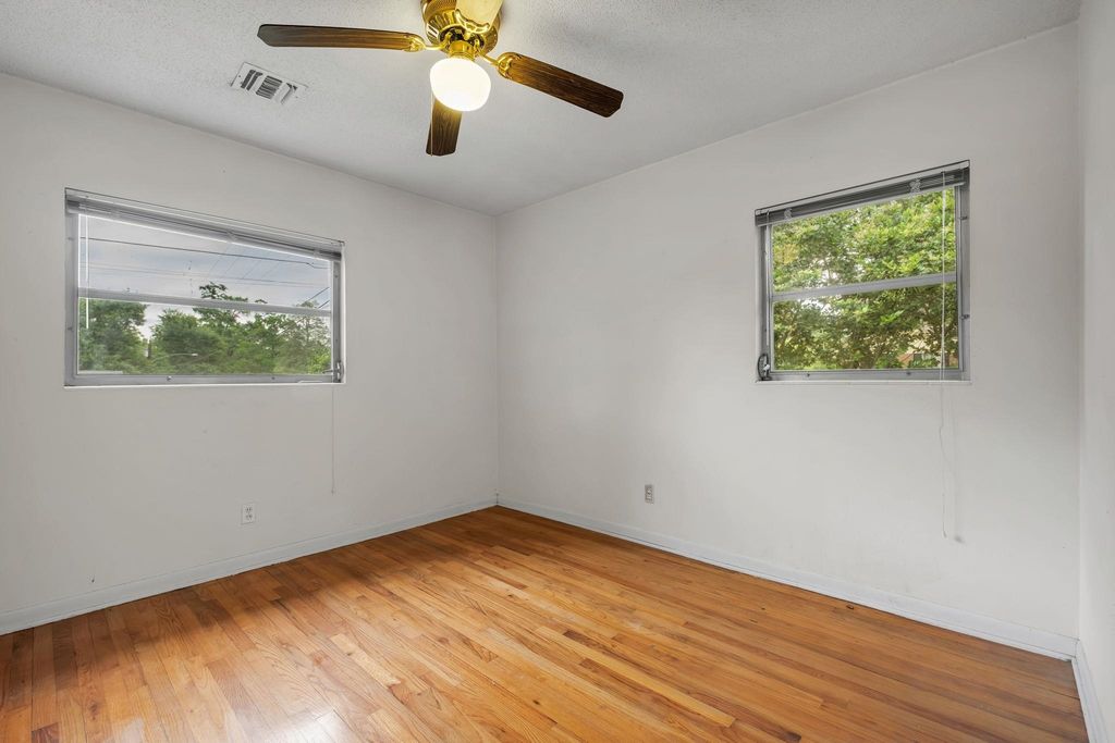 Photo of 302 Birch Lane, Tallahassee, FL 32301 (MLS # 399420)