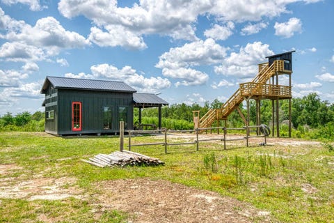 Tiny photo for 3765 Glory Road, Quincy, FL 32352 (MLS # 402042)