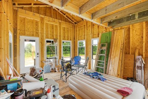 Tiny photo for 3765 Glory Road, Quincy, FL 32352 (MLS # 402042)