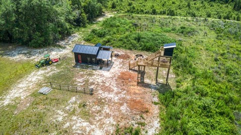 Tiny photo for 3765 Glory Road, Quincy, FL 32352 (MLS # 402042)