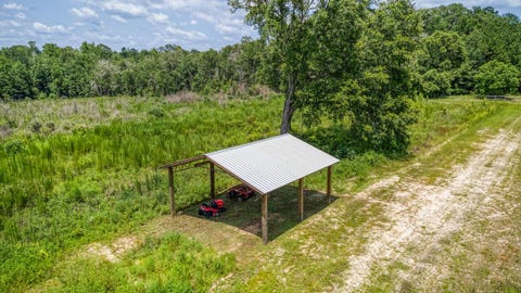 Tiny photo for 3765 Glory Road, Quincy, FL 32352 (MLS # 402042)