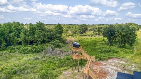 Tiny photo for 3765 Glory Road, Quincy, FL 32352 (MLS # 402042)