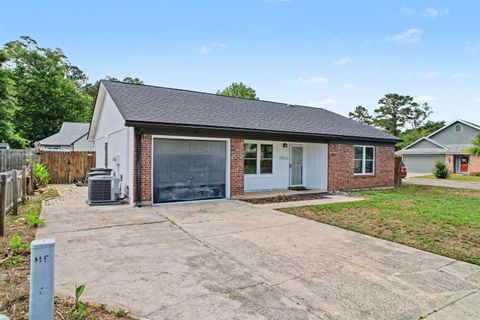 Tiny photo for 1926 Maryellen Drive, Tallahassee, FL 32303 (MLS # 399621)