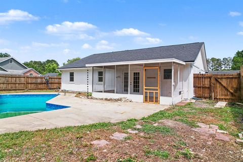 Tiny photo for 1926 Maryellen Drive, Tallahassee, FL 32303 (MLS # 399621)