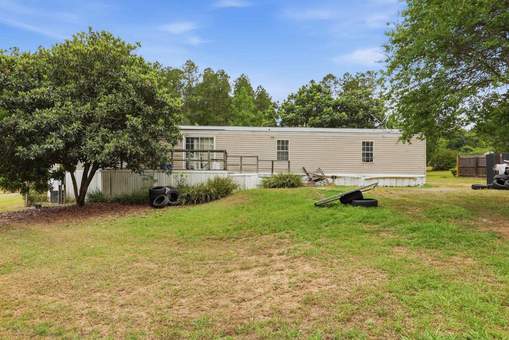 Photo of 167 Bob White Trail, Havana, FL 32333 (MLS # 399480)