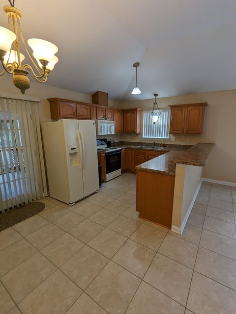 Tiny photo for 889 Balkin Court, Tallahassee, FL 32305 (MLS # 392869)