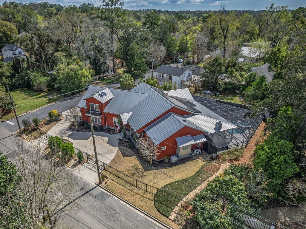 Photo of 537 Williams Street, Tallahassee, FL 32303 (MLS # 396948)