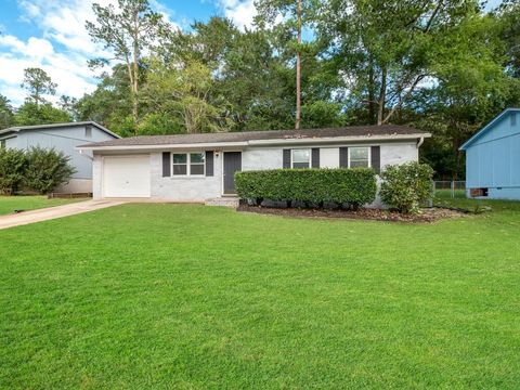 Tiny photo for 4117 Wiggington Road, Tallahassee, FL 32303 (MLS # 393026)