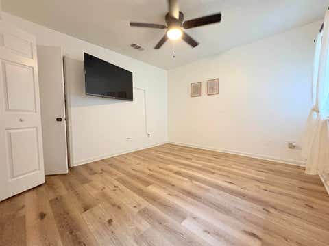 Tiny photo for 2073 Continental Avenue, Tallahassee, FL 32304 (MLS # 400699)