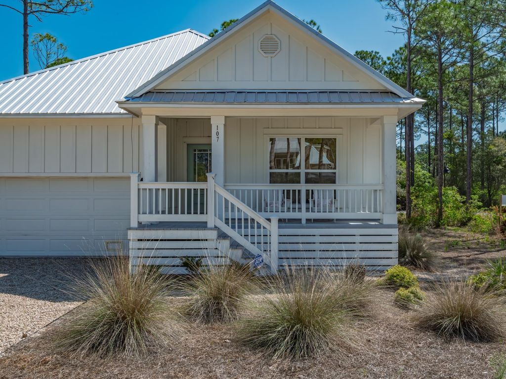Photo of 107 Tree House Circle, St Teresa, FL 32358 (MLS # 398666)