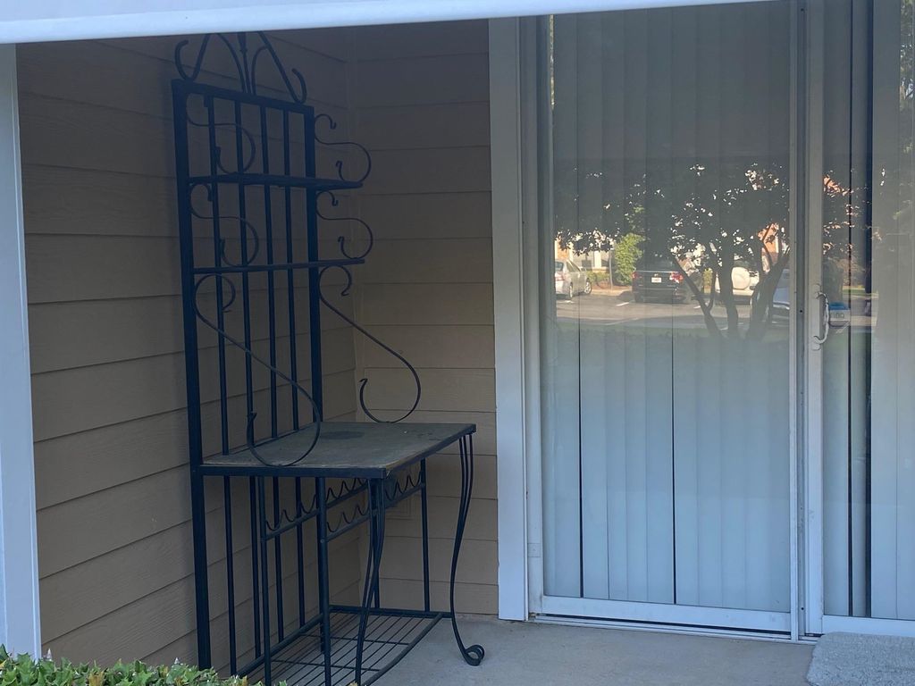 Photo of 2801 CHANCELLORSVILLE Drive #906, Tallahassee, FL 32312 (MLS # 398301)