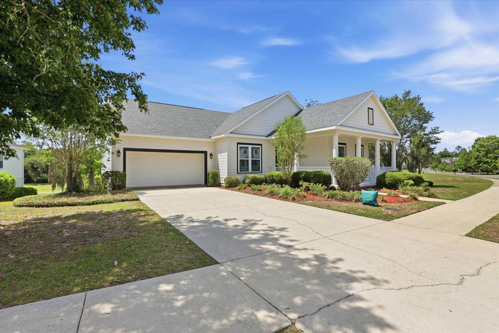 Photo of 3686 Longfellow Road, Tallahassee, FL 32311 (MLS # 399700)