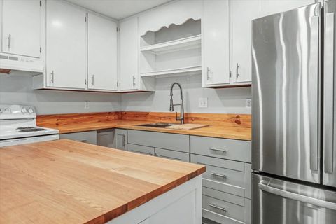 Tiny photo for 2854 MCELROY Street, Tallahassee, FL 32310 (MLS # 395140)