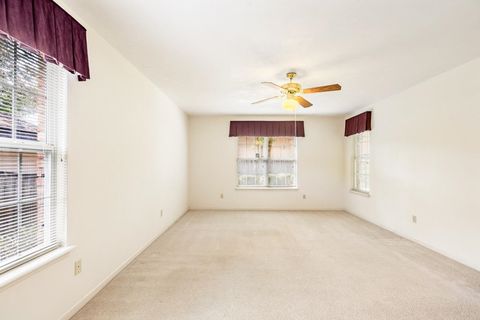 Tiny photo for 2822 Yarmouth Court, Tallahassee, FL 32309 (MLS # 393909)