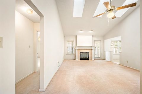 Tiny photo for 2822 Yarmouth Court, Tallahassee, FL 32309 (MLS # 393909)