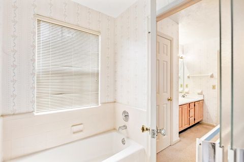 Tiny photo for 2822 Yarmouth Court, Tallahassee, FL 32309 (MLS # 393909)