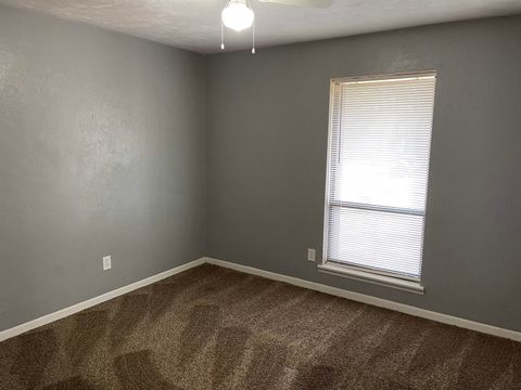 Tiny photo for 2010 BRADFORD Court #C, Tallahassee, FL 32303 (MLS # 397844)