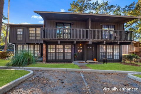 Photo of 2313 Green Timbers Trail #B, Tallahassee, FL 32304 (MLS # 393451)