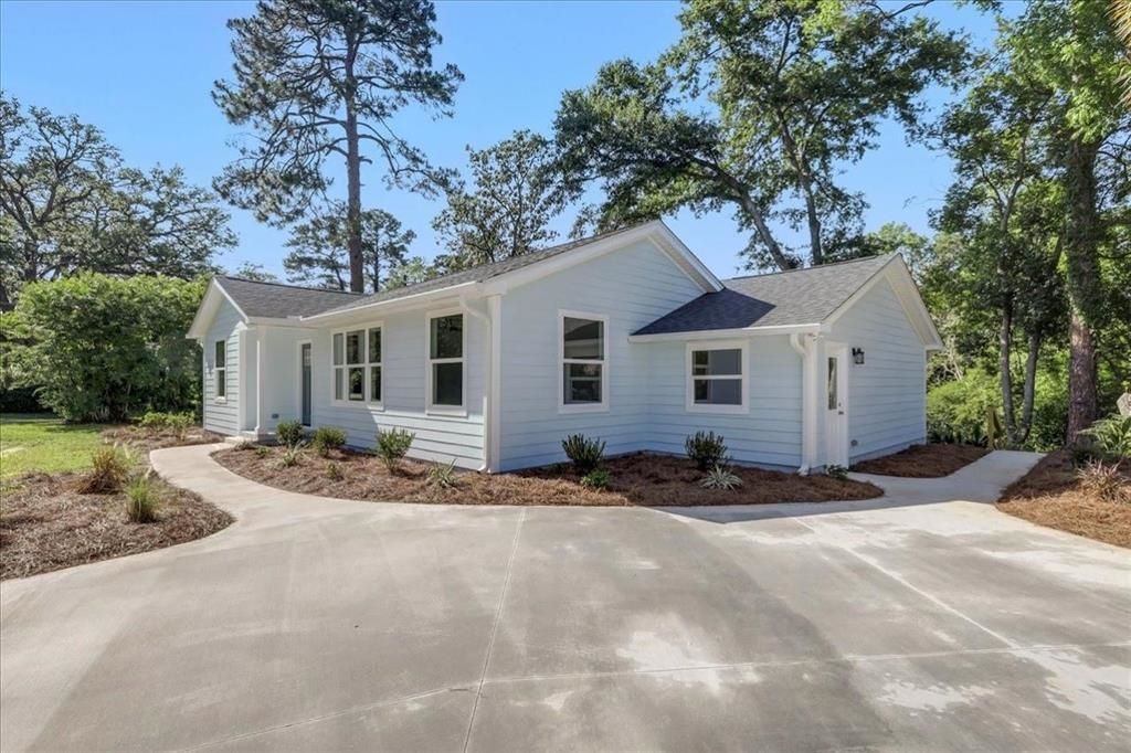 Photo of 1602 Carruthers Street, Tallahassee, FL 32308 (MLS # 387876)