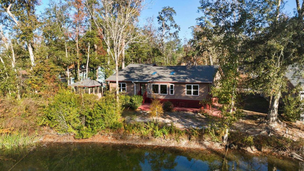 Photo of 2778 Red Maple Ridge, Tallahassee, FL 32301 (MLS # 394281)