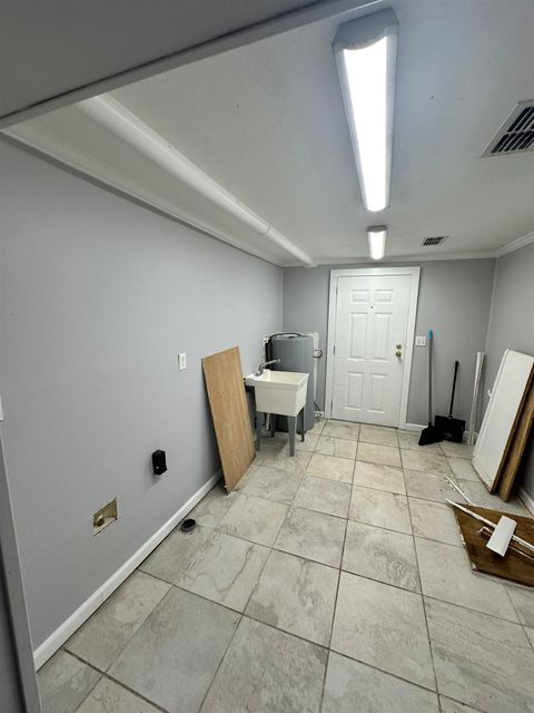 Tiny photo for 4024 N Monroe Street, Tallahassee, FL 32303 (MLS # 397142)