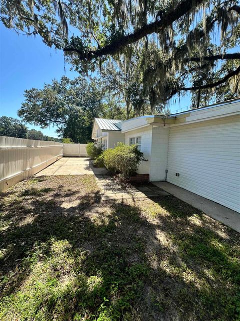 Tiny photo for 4024 N Monroe Street, Tallahassee, FL 32303 (MLS # 397142)