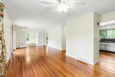 Tiny photo for 1308 Betton Road, Tallahassee, FL 32308 (MLS # 397860)