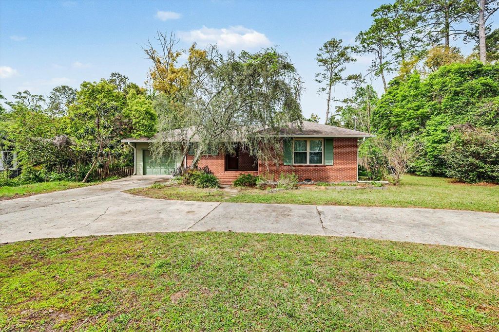 Photo of 1308 Betton Road, Tallahassee, FL 32308 (MLS # 397860)