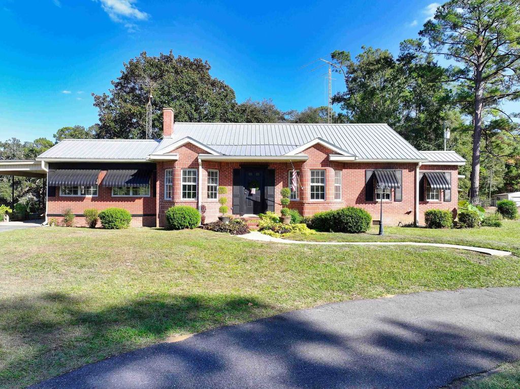 Photo of 1628 N Jefferson Highway, Monticello, FL 32344 (MLS # 399132)