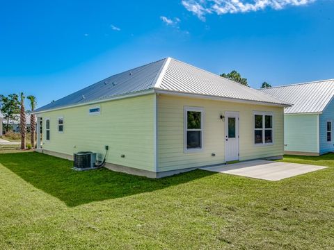 A home in Carrabelle