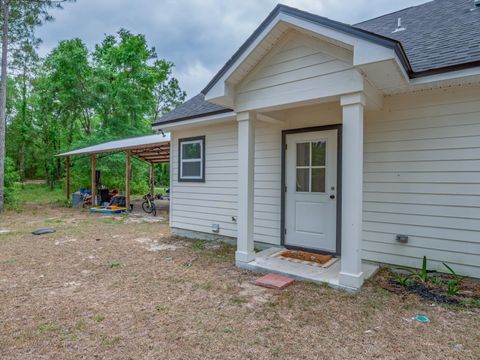 Tiny photo for 76 ELIE CARTER Lane, Crawfordville, FL 32327 (MLS # 399438)