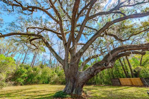 Tiny photo for 2201 Eastgate Way, Tallahassee, FL 32308 (MLS # 397834)