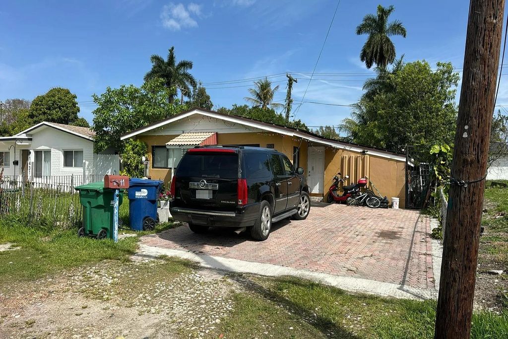 Photo of 1441 NE 117th Street, Miami, FL 33161 (MLS # 401173)