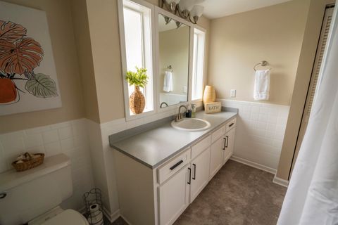 Tiny photo for 6611 Crooked Creek Road, Tallahassee, FL 32311 (MLS # 387379)
