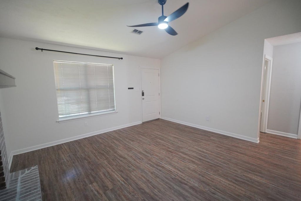 Photo of 3027 Oak Hammock Lane, Tallahassee, FL 32301 (MLS # 402203)
