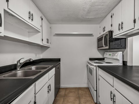 Tiny photo for 1960 PORTLAND Avenue, Tallahassee, FL 32303 (MLS # 402031)