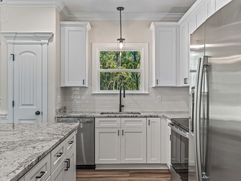 Tiny photo for 1 Beeler Road, Crawfordville, FL 32327 (MLS # 398717)