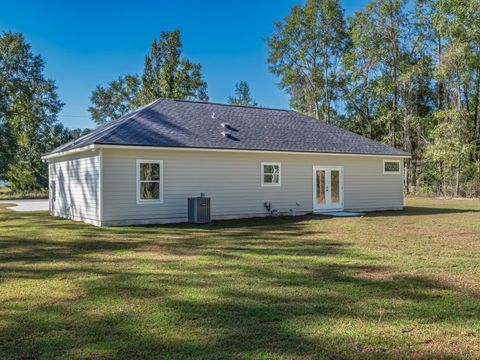 Tiny photo for 1 Beeler Road, Crawfordville, FL 32327 (MLS # 398717)