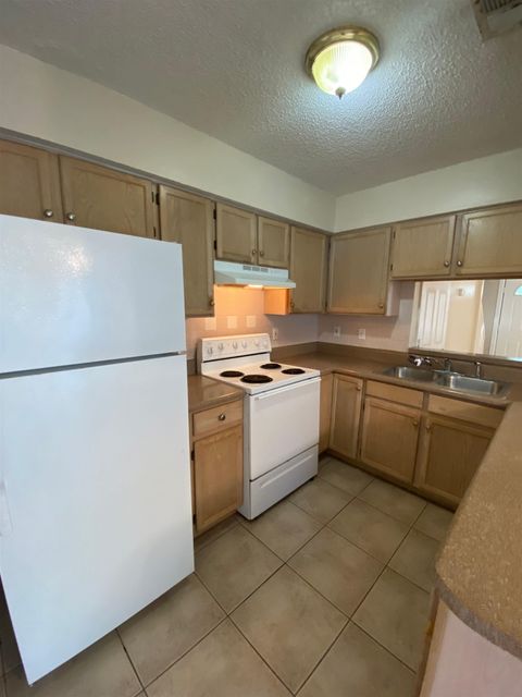 Tiny photo for 2603 W Tharpe Street #D, Tallahassee, FL 32303 (MLS # 393978)