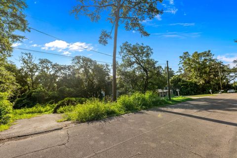 Tiny photo for 911 Buena Vista Drive, Tallahassee, FL 32304 (MLS # 390582)