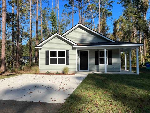 A home in CRAWFORDVILLE