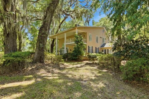 Tiny photo for 10945 Luna Point Road, Tallahassee, FL 32312 (MLS # 399465)