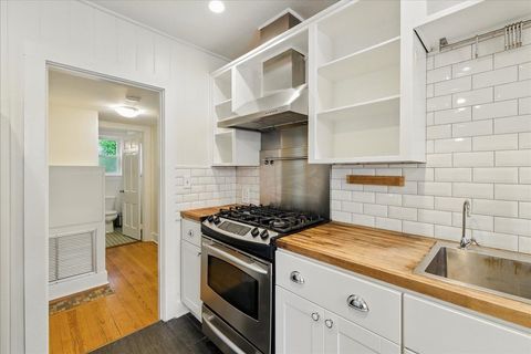 Tiny photo for 607 TALAFLO Street, Tallahassee, FL 32308 (MLS # 389503)