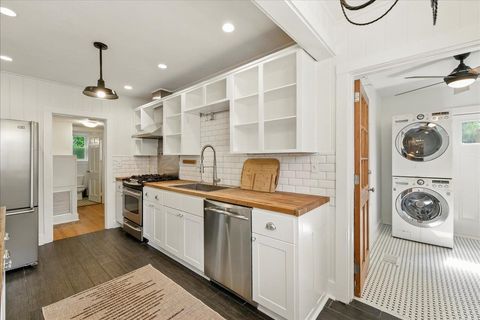 Tiny photo for 607 TALAFLO Street, Tallahassee, FL 32308 (MLS # 389503)